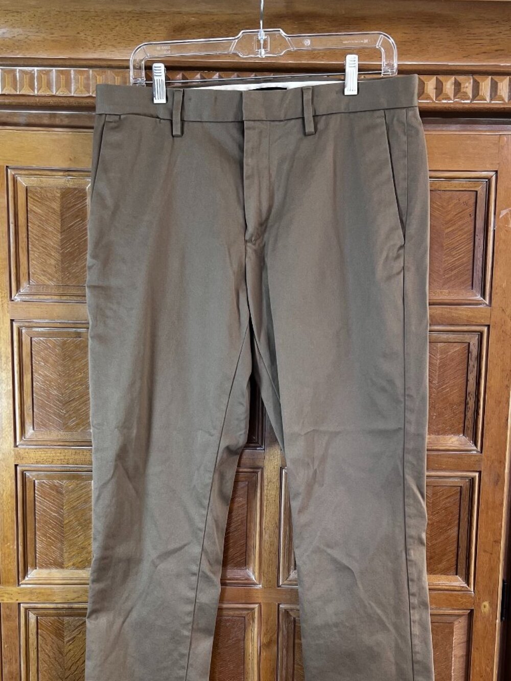 Banana Republic Men’s Chino Khaki Pants 34x29 Flat Front Straight Leg Cotton
